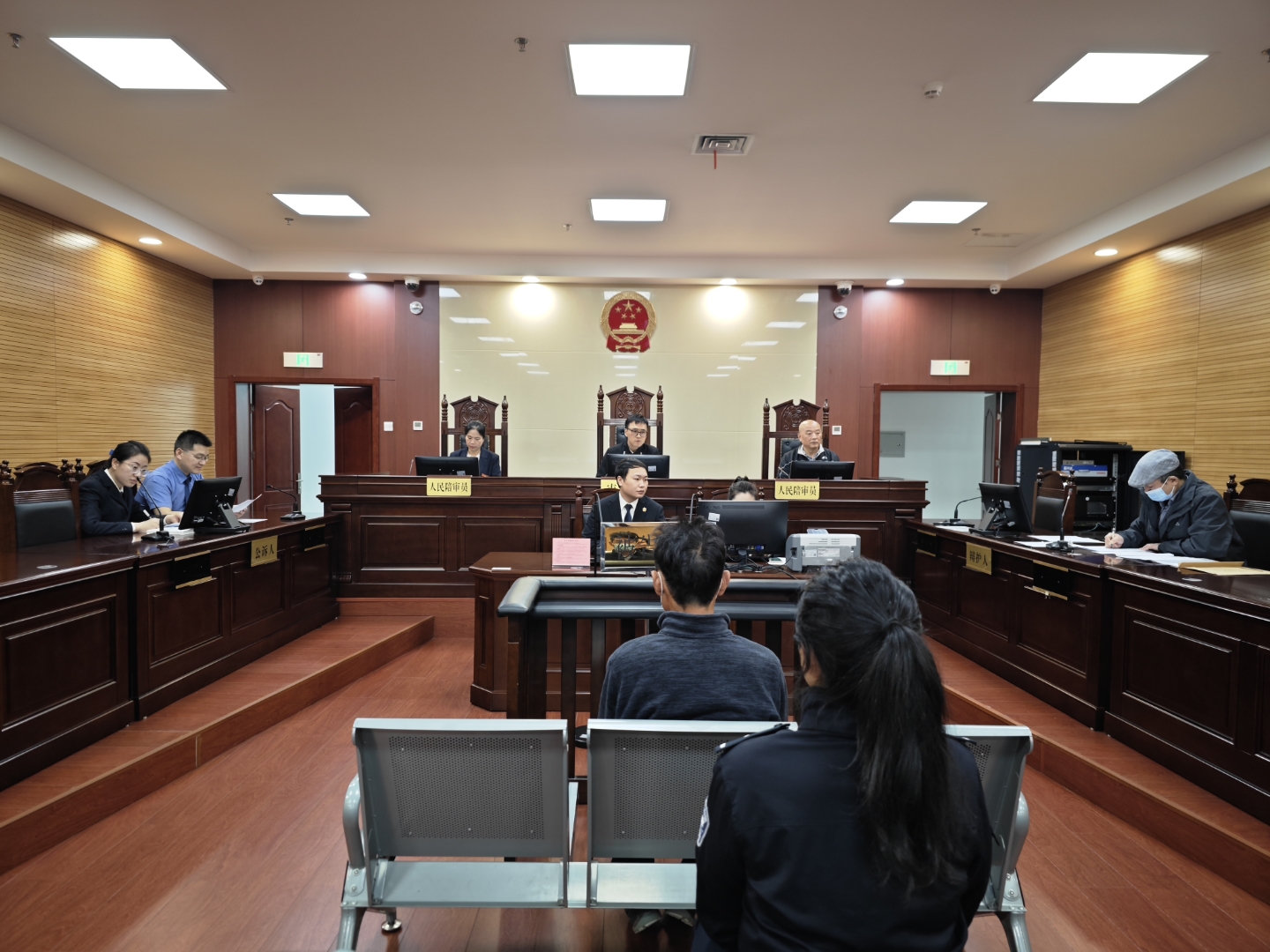本来以为这事儿就这么过去了,没想到,高潮