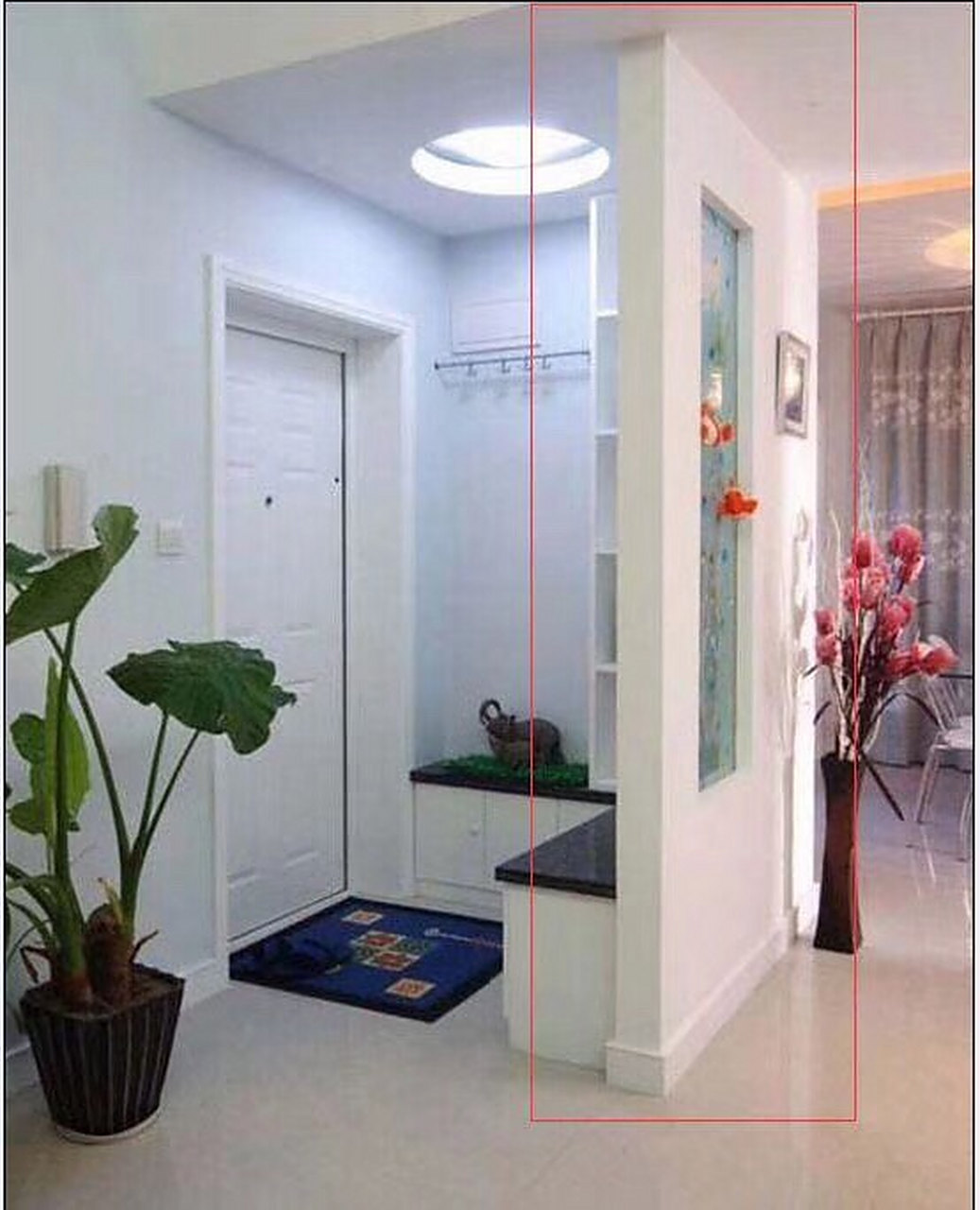 室内玄关设置       住宅大门风水讲究开门见吉,设福以招福神进门或