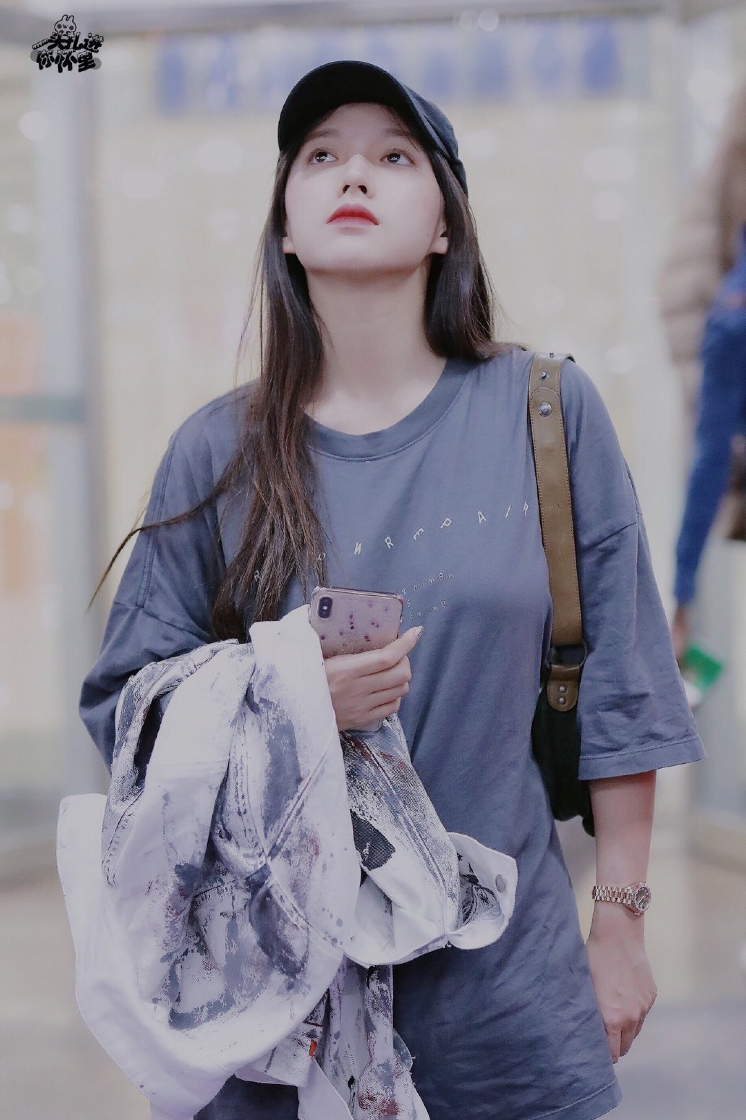 程潇机场私服美拍,姐姐多大啊676767#美女# #娱乐最前沿