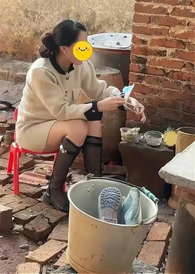 热点引擎计划#  《农村离婚女打工回乡,一天相亲六家小伙》