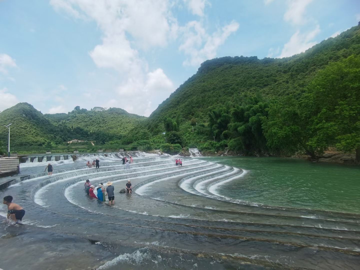 宜州九浪花瀑布风景区图片