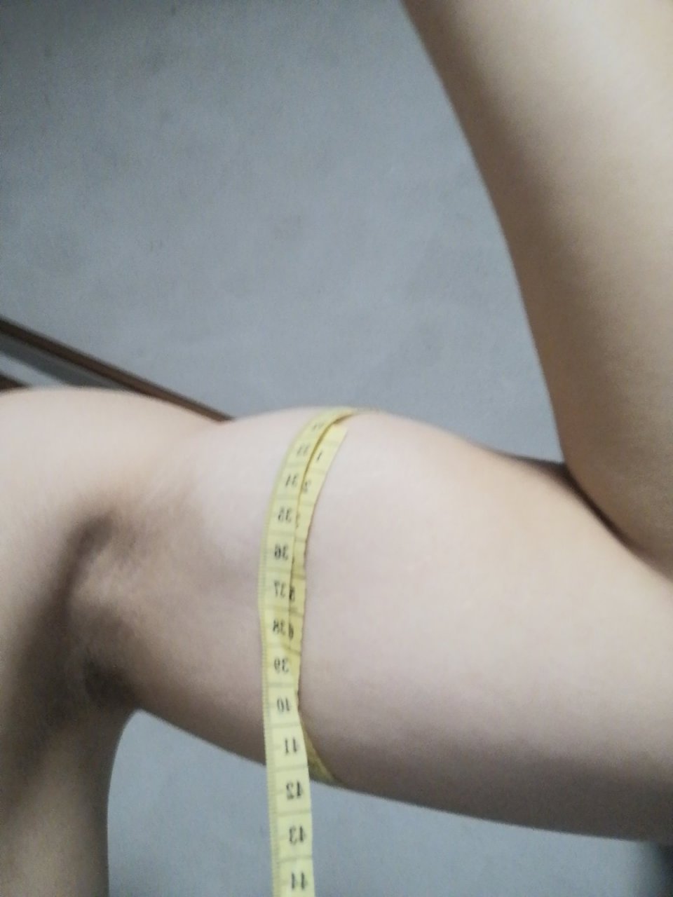 初三学生 身高183 臂围32能算合格吗