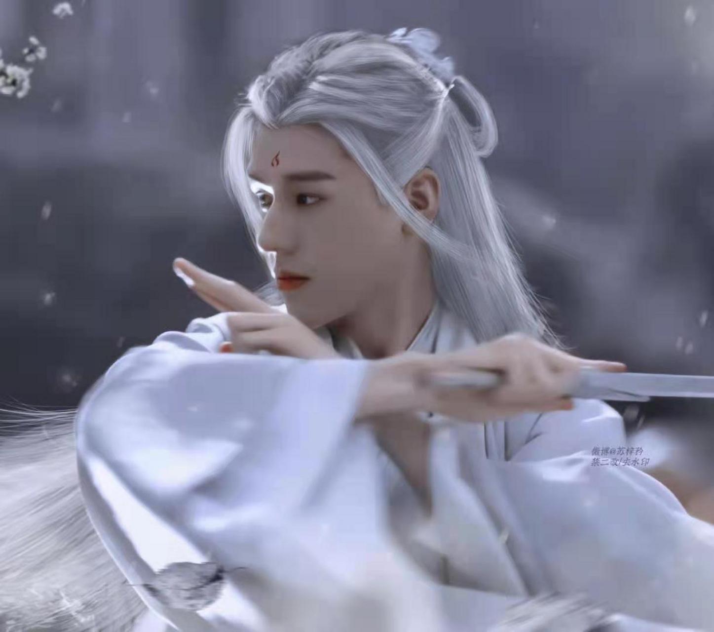 龚俊#  白发温温耍剑仙气飘飘,来部仙侠剧吧