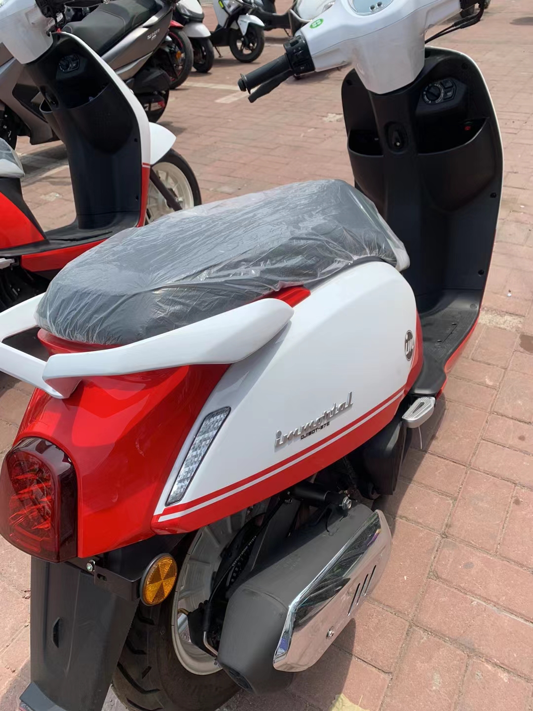 两台全新钱江壹米150,水冷 前后abs 无钥匙进入脉冲点火 自动启停,不