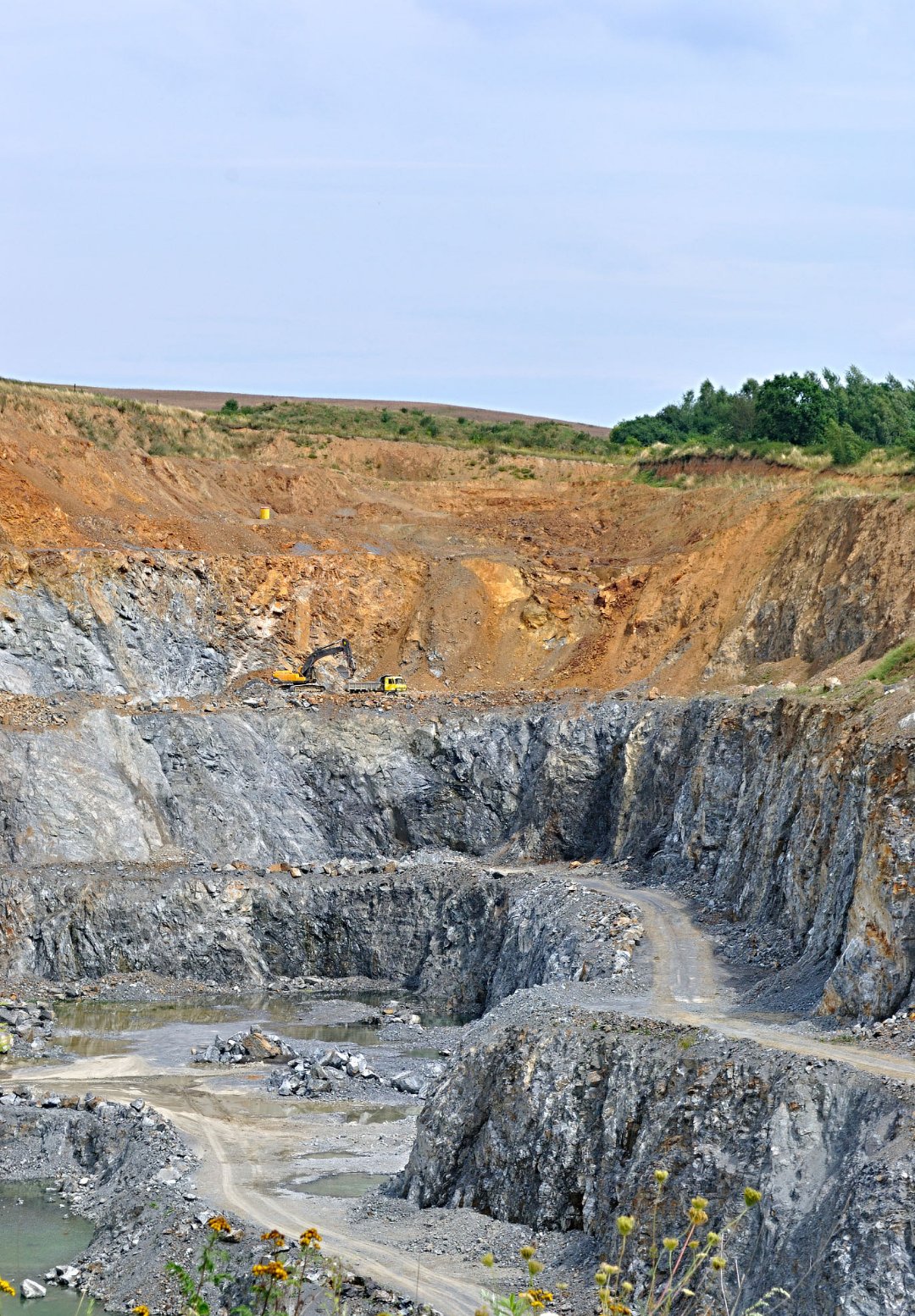 说实话,美国的行为,这完全不能排除美国是想通过更