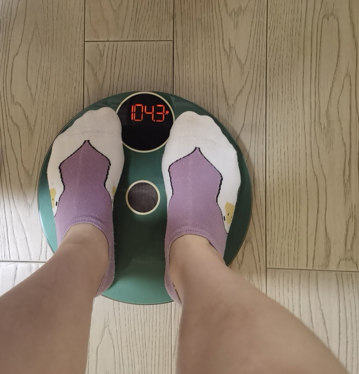 饭后稳稳的体重是104斤[微笑]