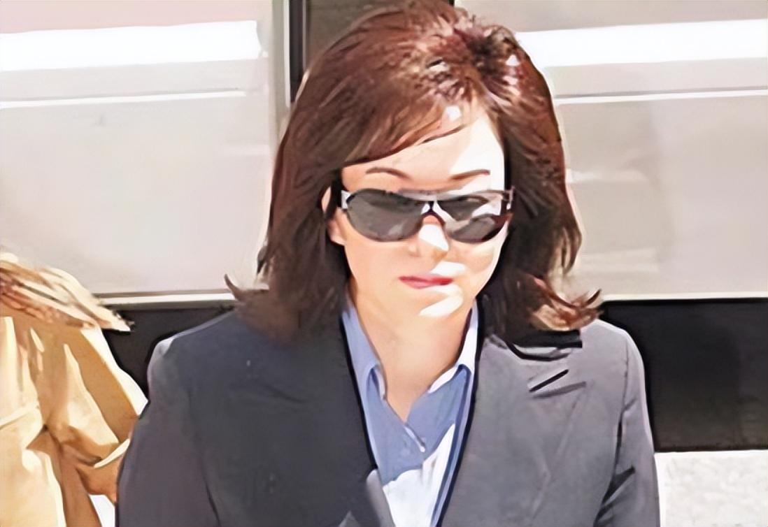 在魏东去世后,陈金霞接手了涌金,努力打造一个适应现