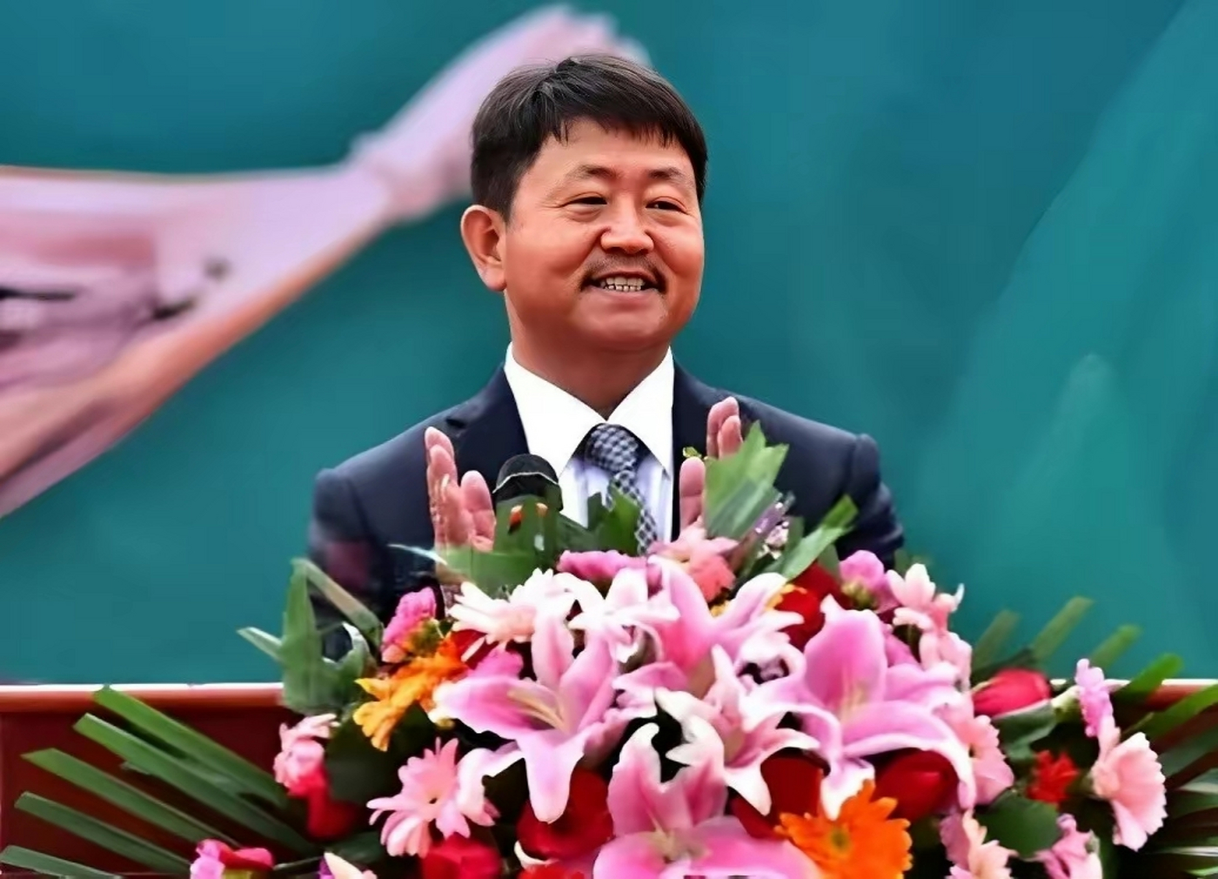 段治葵,1969年生于保山腾冲市,高中学历,工商管理硕士,恒益实业集团