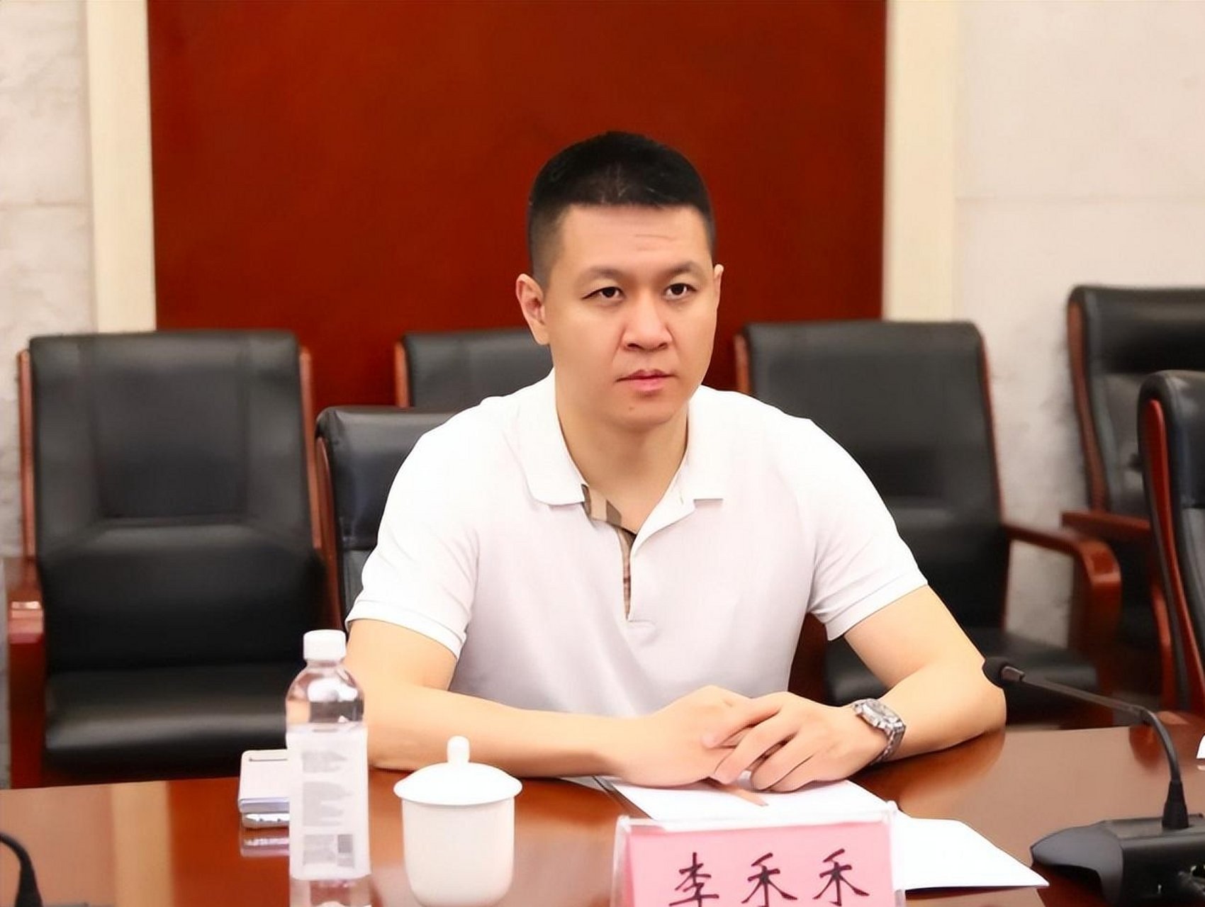 山东省青岛市最新富豪揭晓: 李禾禾,1978年生于山东青岛,毕业于宾夕法