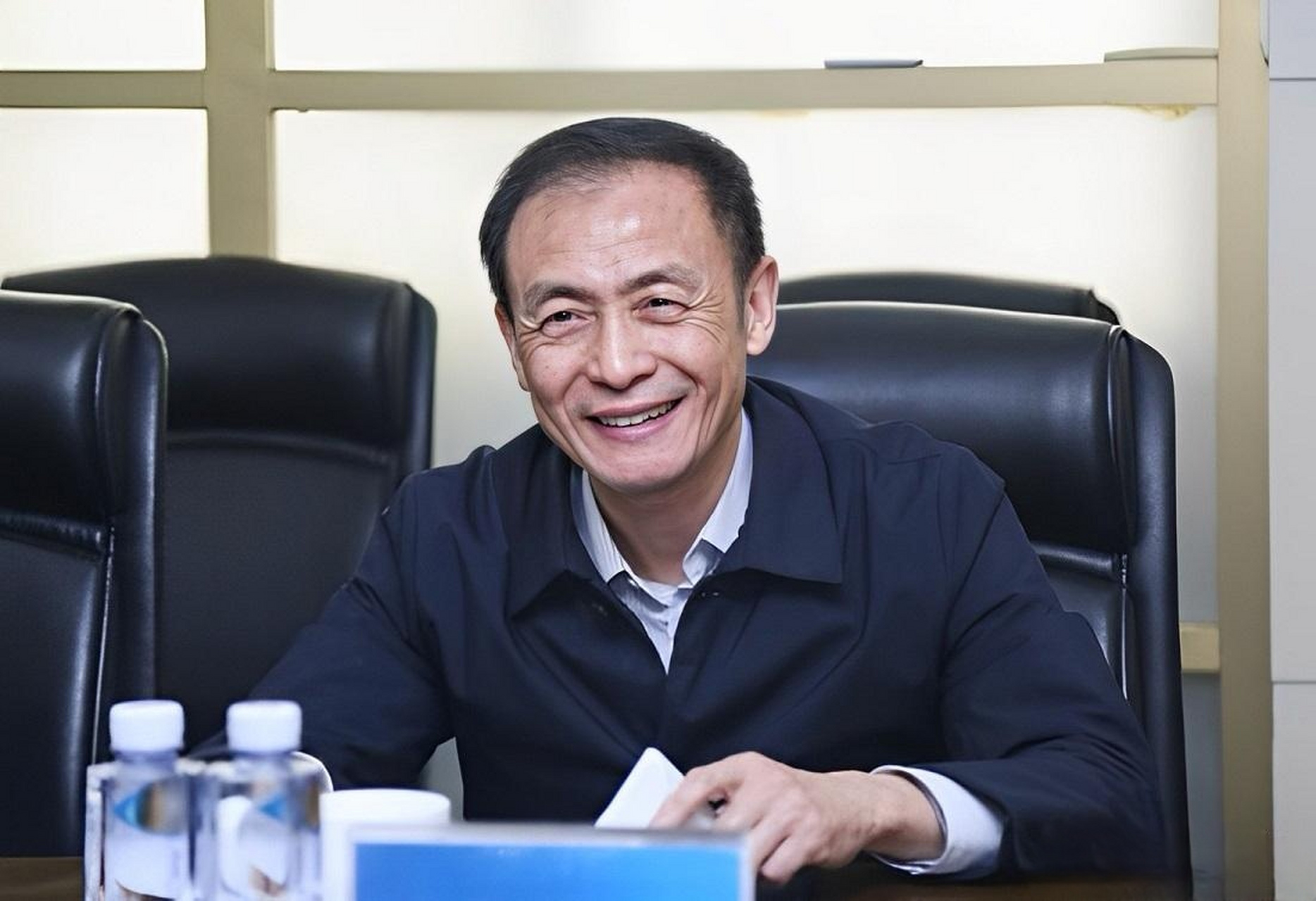 没学历的富人(没学历的富人有哪些)