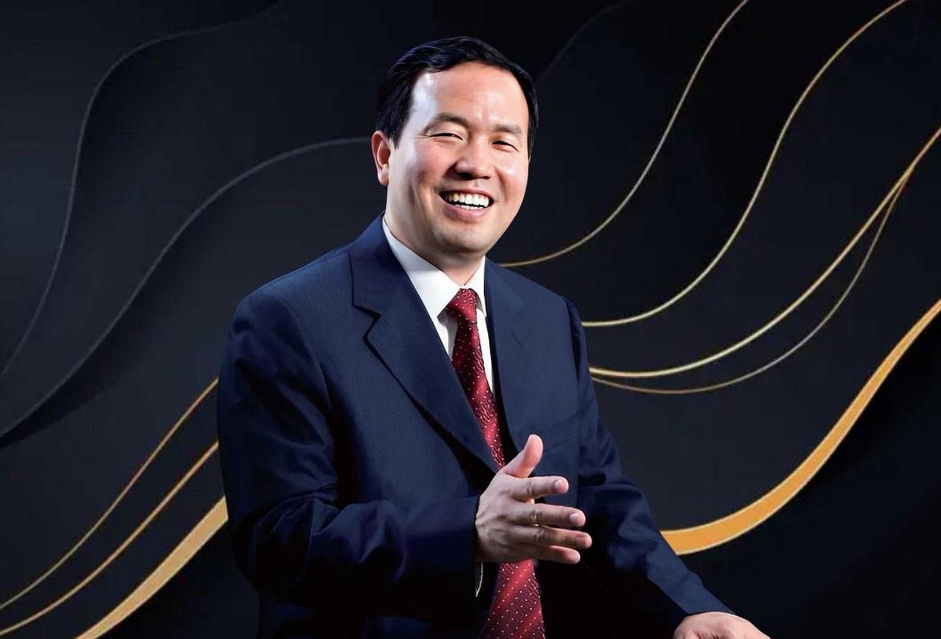 汪东颖,1966年生于河南南阳,毕业于兰州大学,纳思达董事长