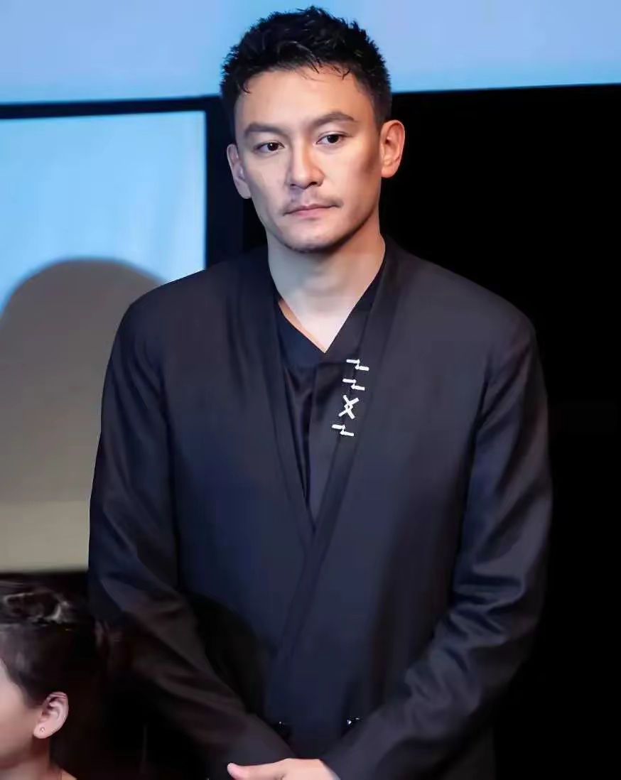 近日,演员张震在戛纳电影节主演新片《lucky lu》平行单元导演双周