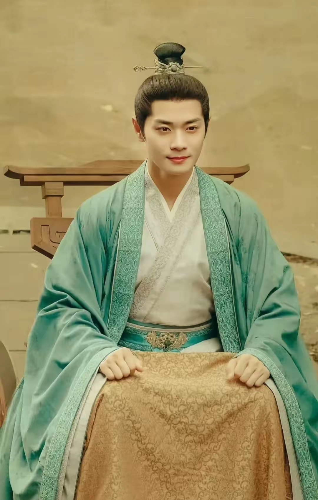 演员曹骏称不后悔事业巅峰时退圈念书,如今凭《无忧渡》翻红