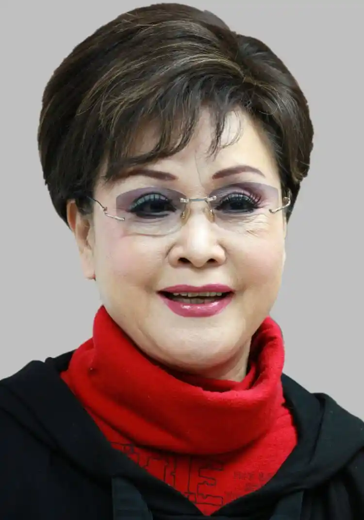 当时改革开放初期,人们思想逐渐解放,文艺创作渴望创新