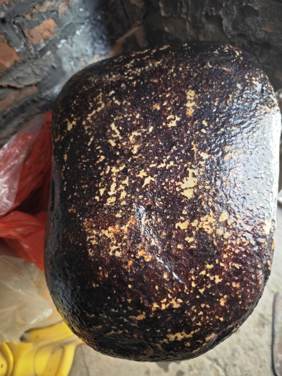 和田玉原石籽料摆件红皮沁白肉22公斤左右