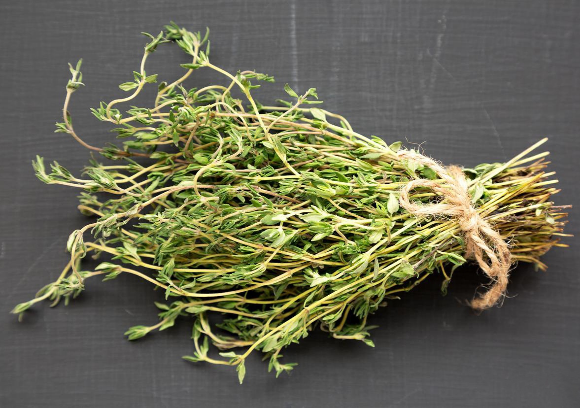 【271】   鸡骨草是一种中草药,具有清热解毒,舒肝止痛,活血化瘀等