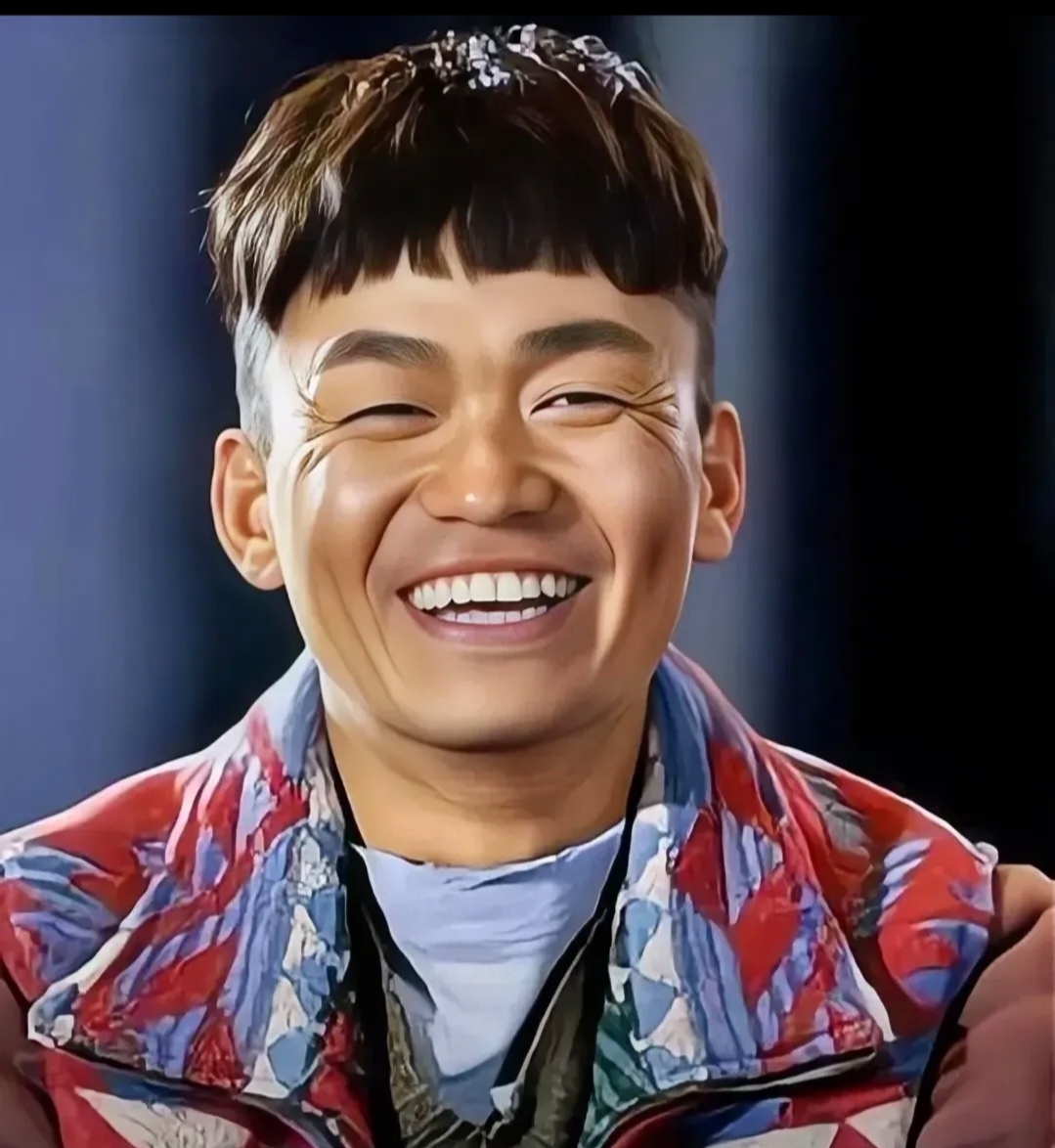 有一次,郭德纲跟王宝强闲聊,突然发问:"宝强,你在少林寺练了6年武术