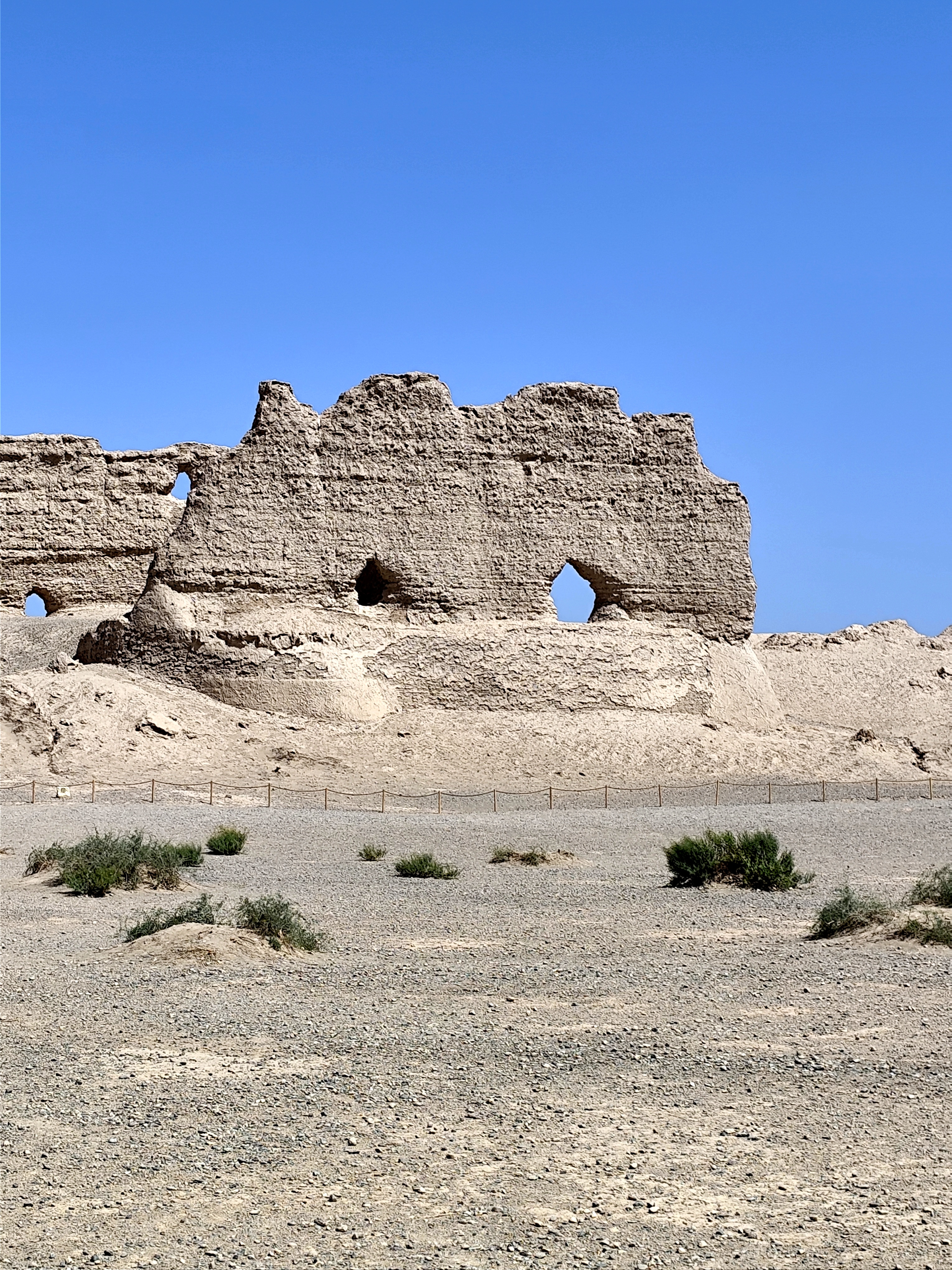 长风几万里,吹度玉门关. 汉下白登道,胡窥青海湾