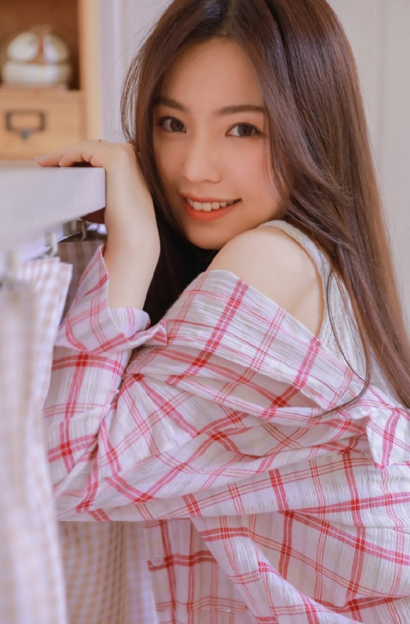 模果摄影 摄影尴尬趣谈#我心中的女神#人像摄影#美女 告诉你