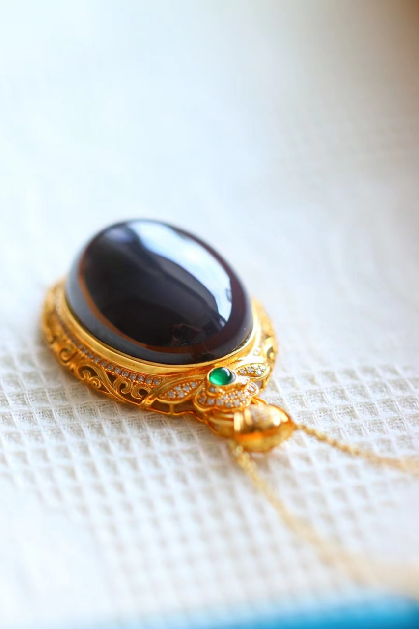 正如紫玉的神秘与深沉,让我在忙碌的生活中找寻到一丝宁静与自我.