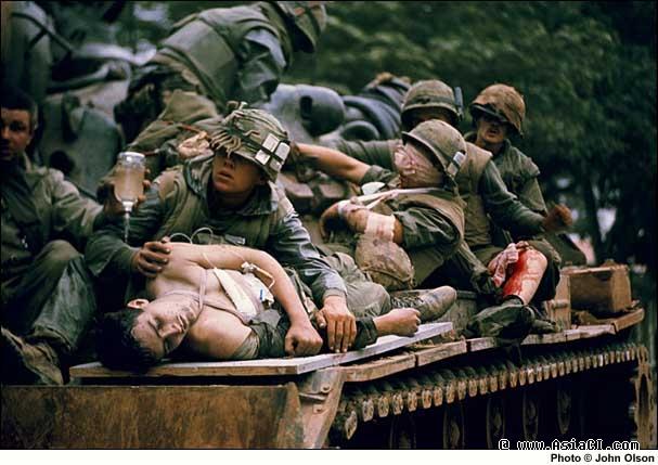 战争是残酷的,他能无情的让一个完整的家支离破碎.