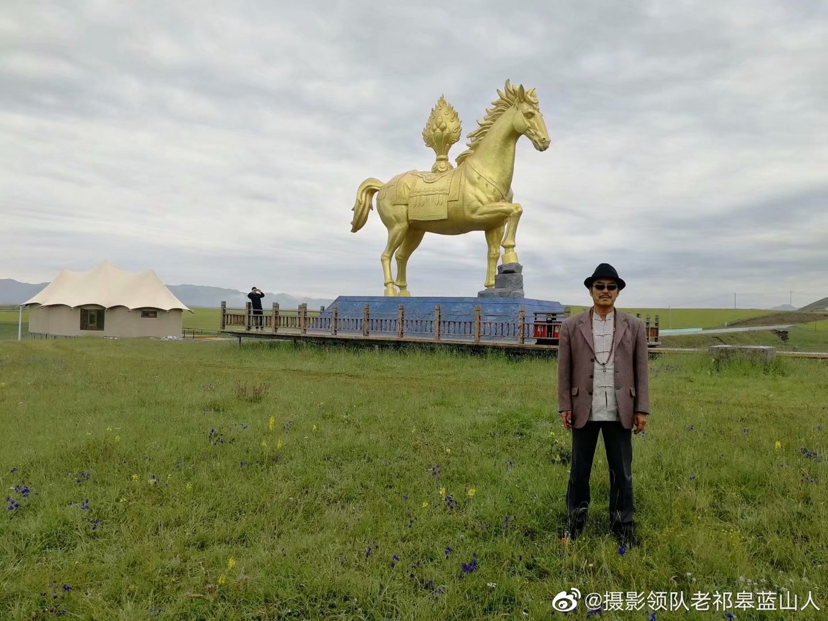 旅游摄影领队老祁#金色大漠老祁皋蓝山人 啊米贡洪大草原,风景