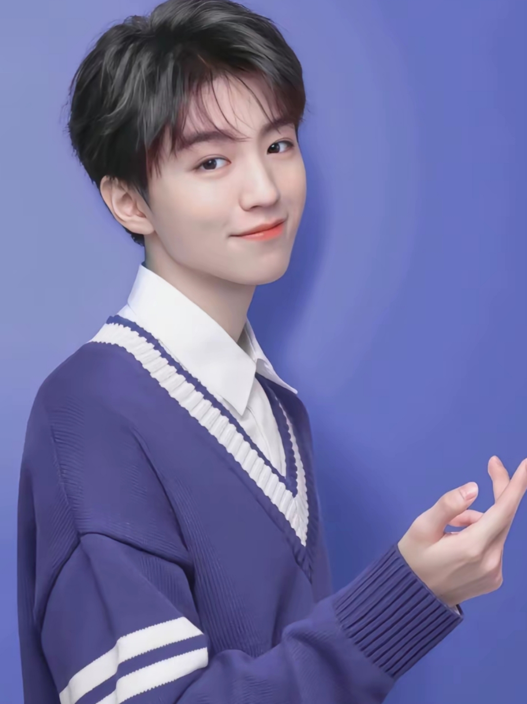 王俊凯,1999年9月21日出生于重庆市,中国内地影视男演员,流行乐歌手