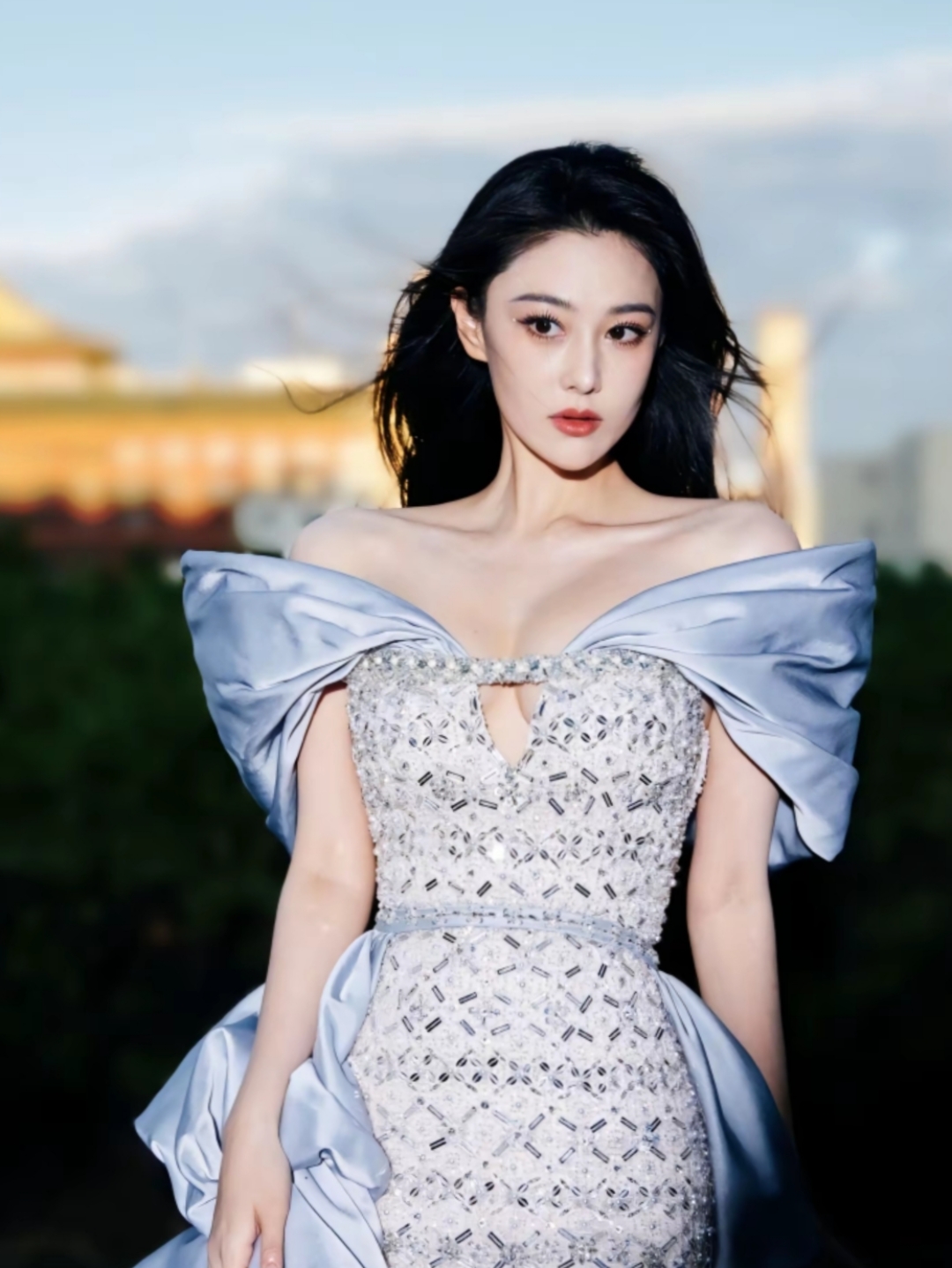 ,1987年3月28日出生于江苏省苏州市昆山市,中国内地