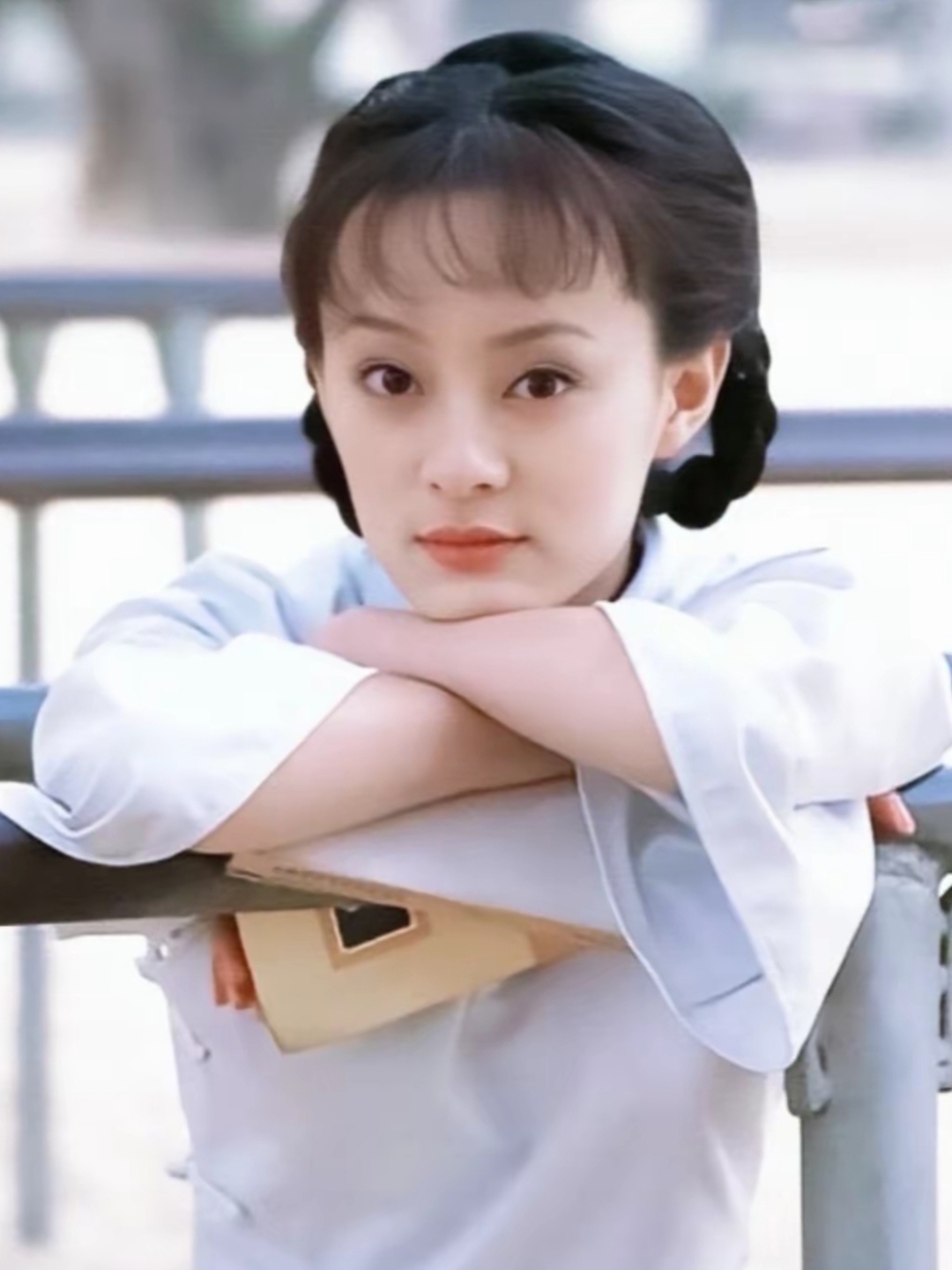 孙俪,1982年9月26日出生于上海,中国内地影视女演员,流行乐歌手