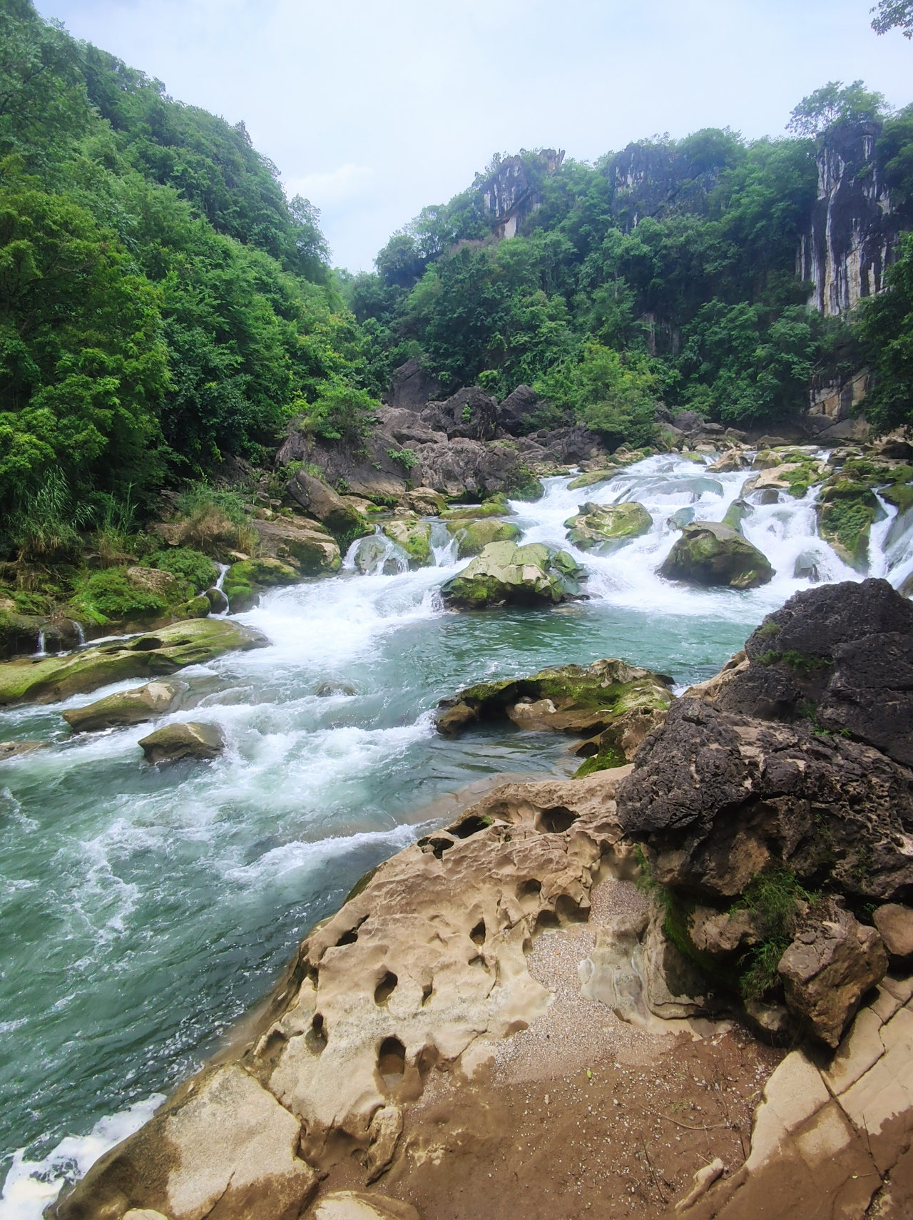 贵州天星桥小瀑布