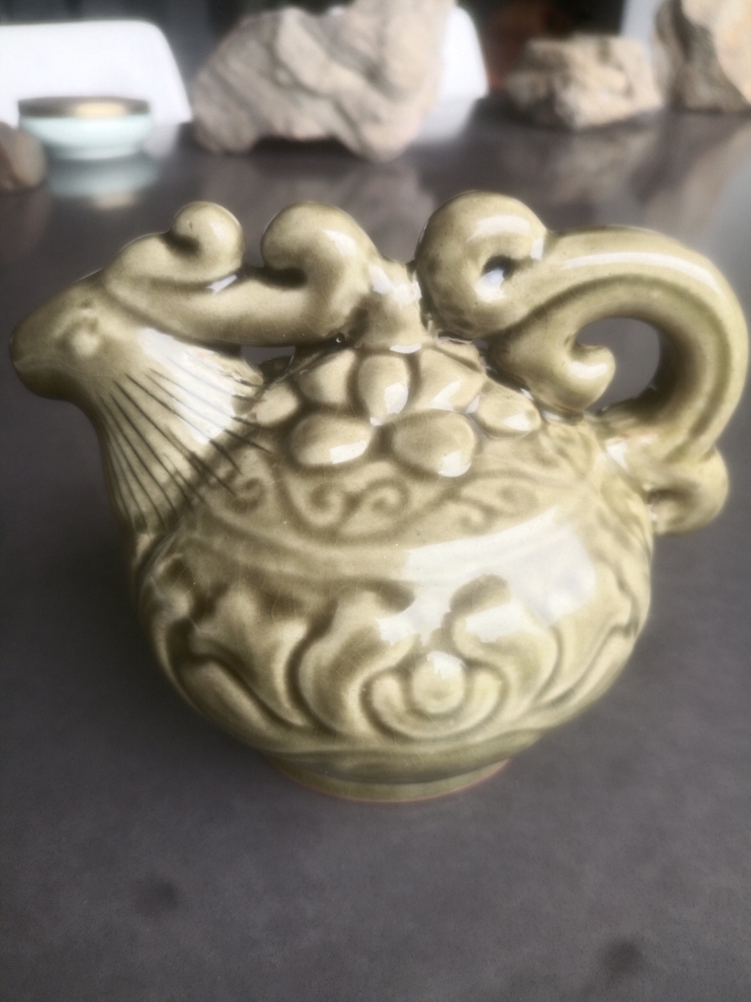 今天分享一件北宋耀州窑倒流壶,给收藏朋友看看是否到代,请收藏朋友们