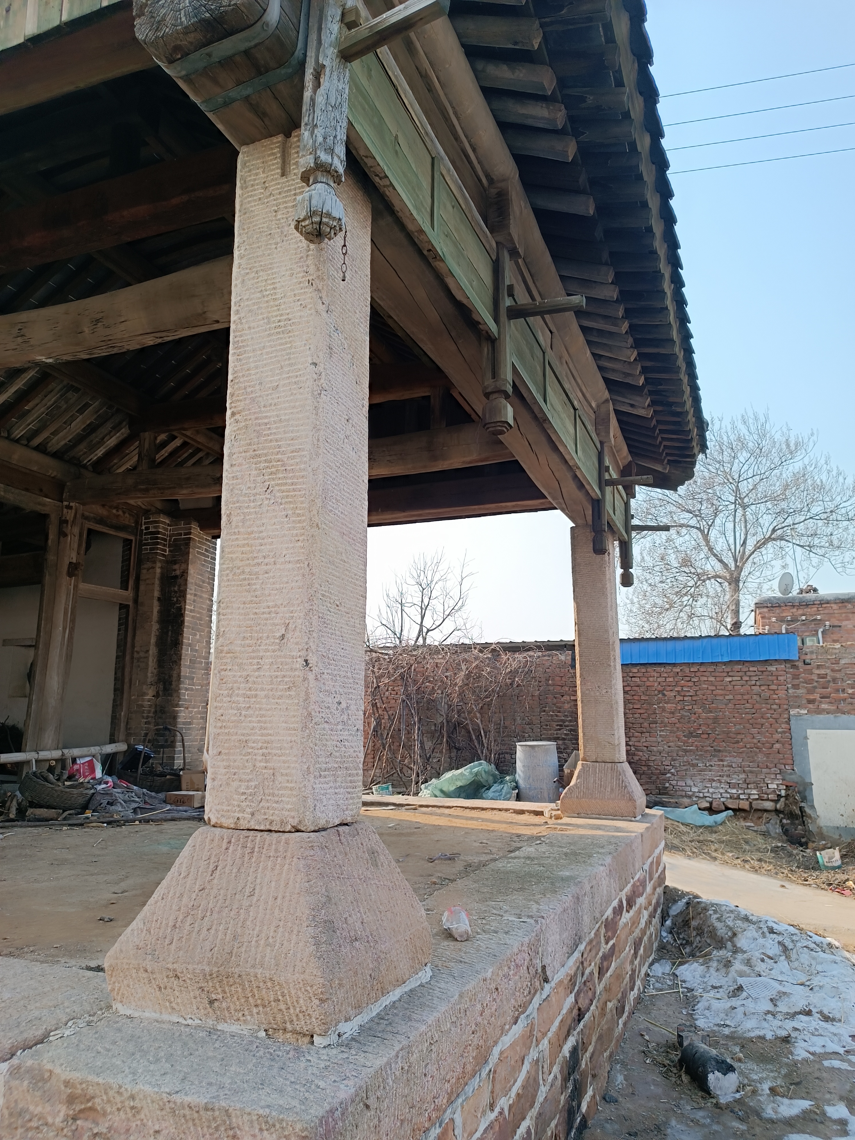 在河北邢台市临城县西竖镇程阳村,有一戏楼,被称为程阳戏楼.