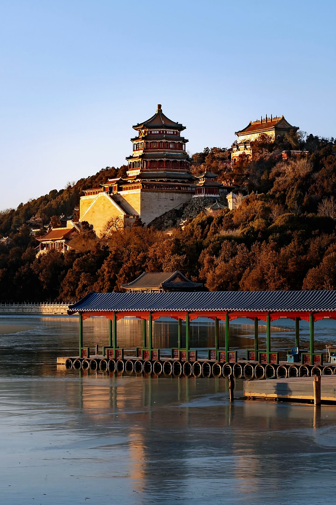 颐和园,这座承载着历史韵味与皇家气派的园林,是中国现存规模最大