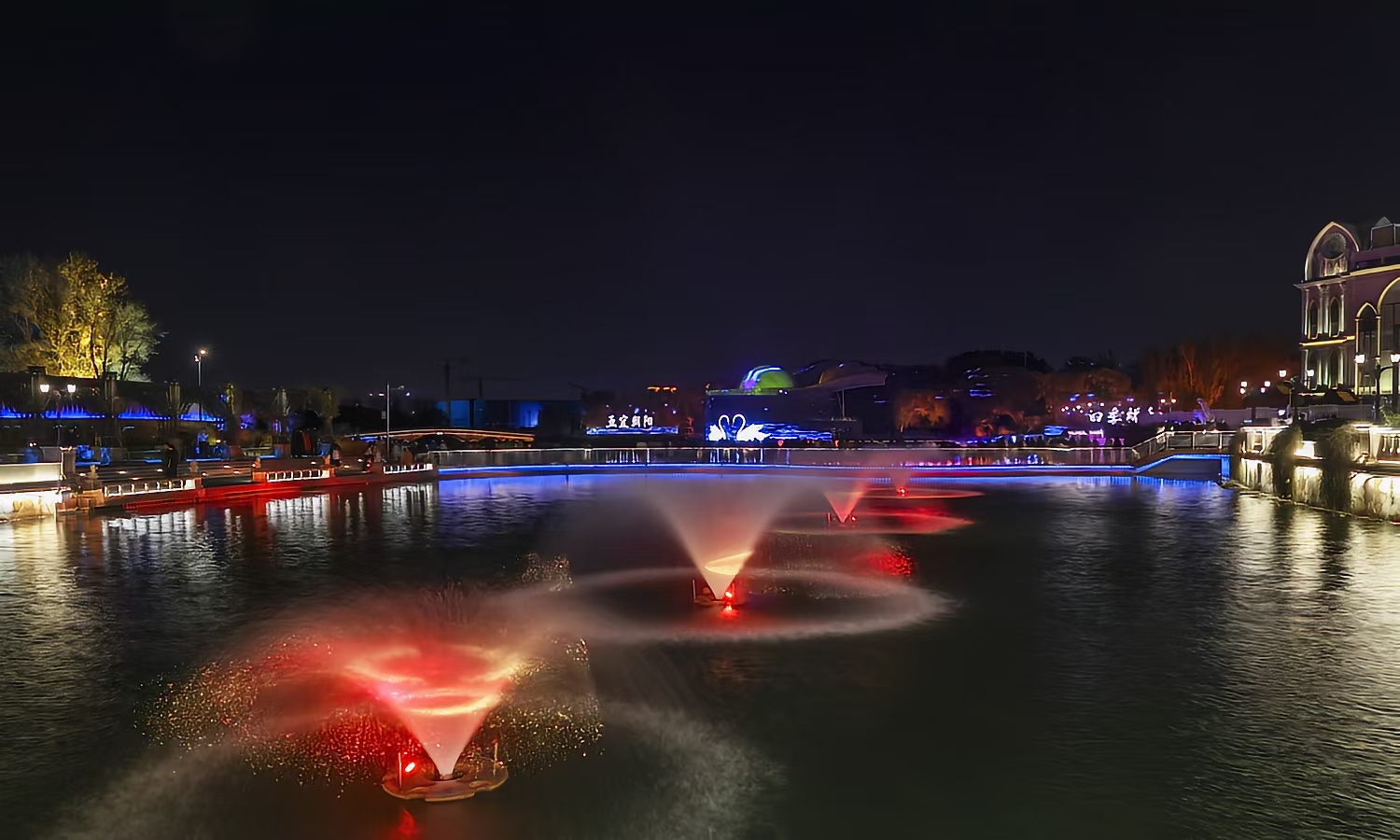 北京朝阳公园,国际灯光秀,灯火璀璨.