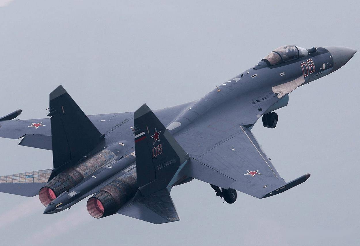 俄军一架苏35在苏梅州被爱国者导弹击落
