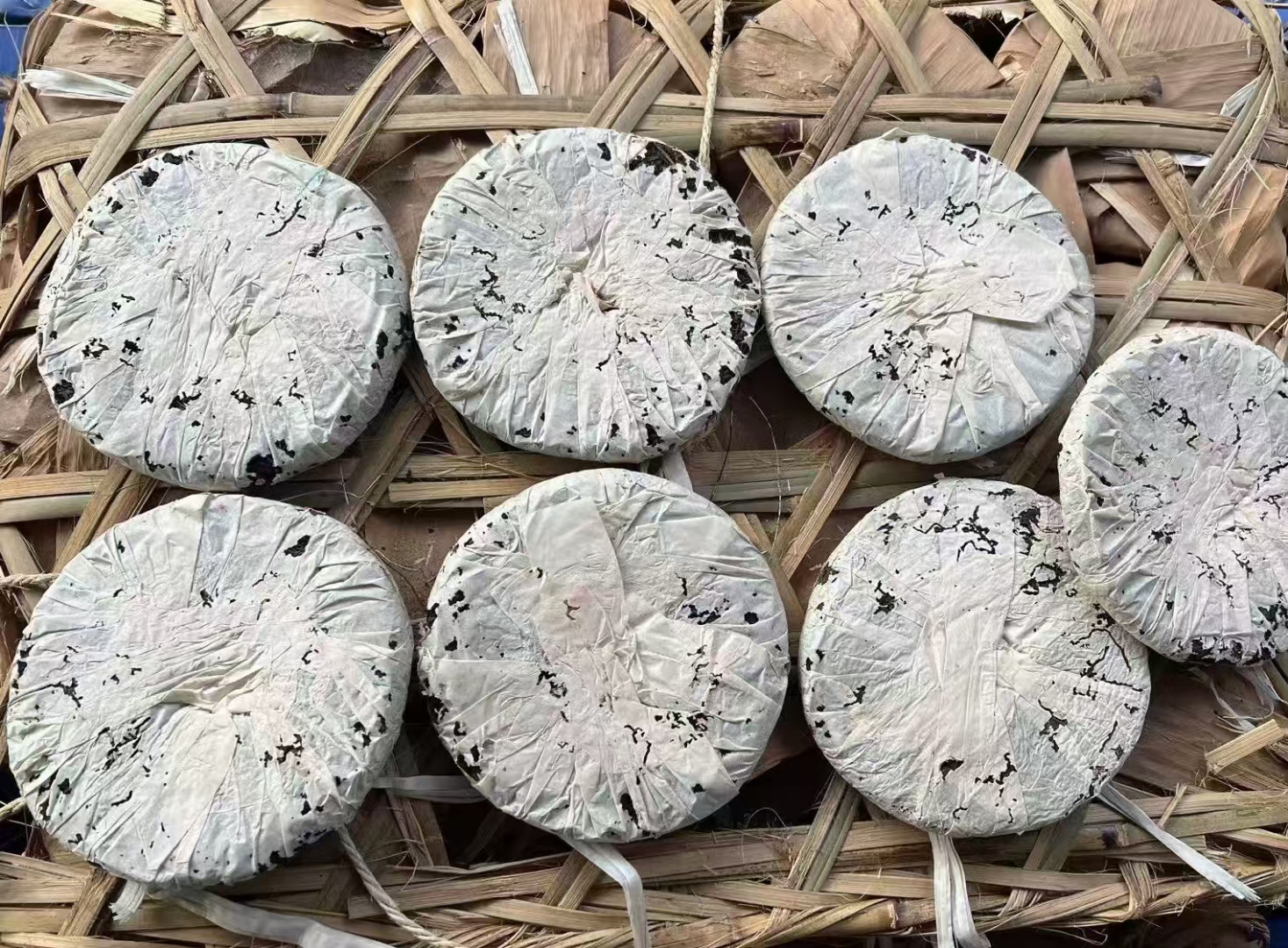 80年代勐海茶厂7582,茶气足,茶汤口感饱满,分布均匀,生津快,回甘长,很