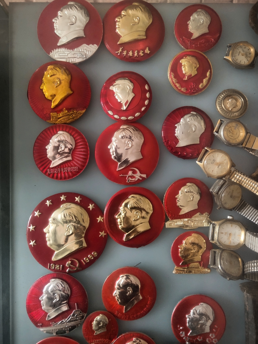 红色收藏回忆过去