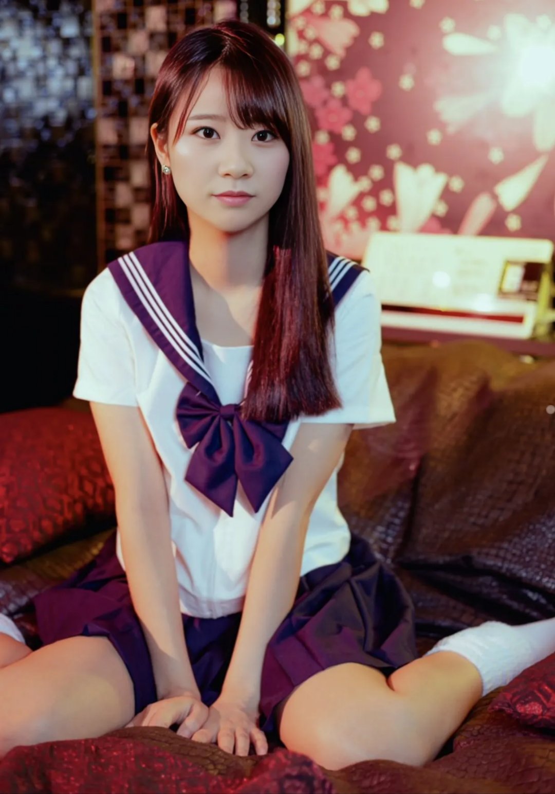 每滴泪都结晶成盐粒,腌渍出更耐储存的月光