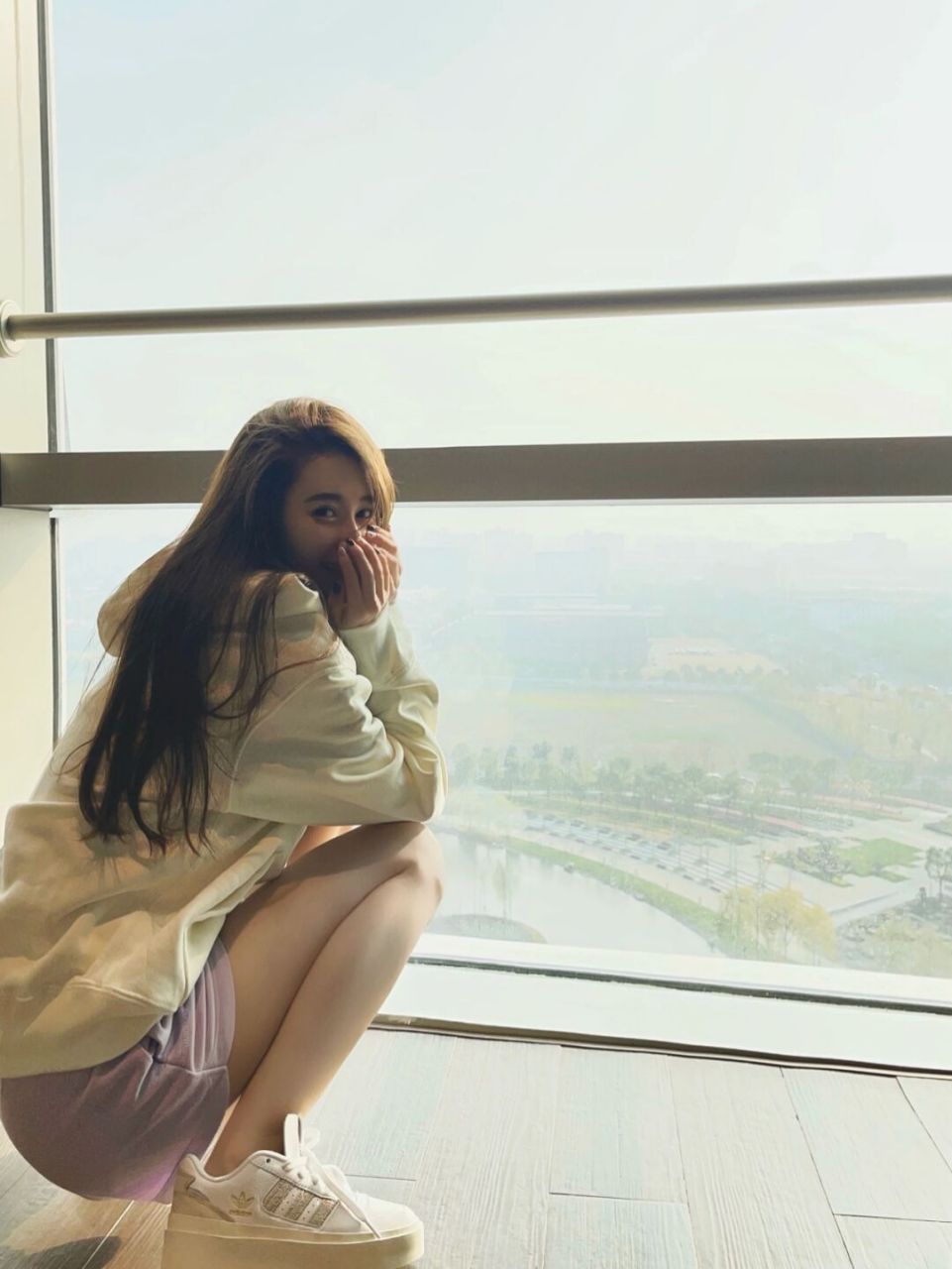 马泽涵好白嫩的美腿