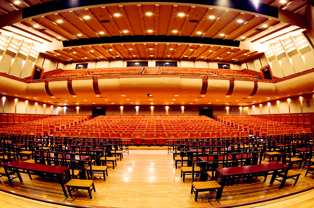 长安大戏院       长安大戏院,位于北京市东城区建国门内大街7号,属于