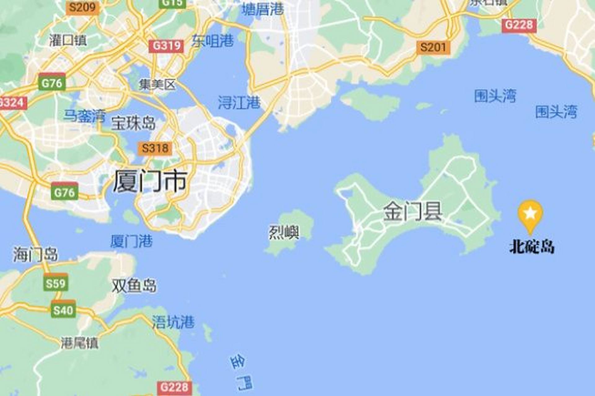 原历属福建省的金门,位于厦门湾海域,距离厦门十公里,人口十多万人.