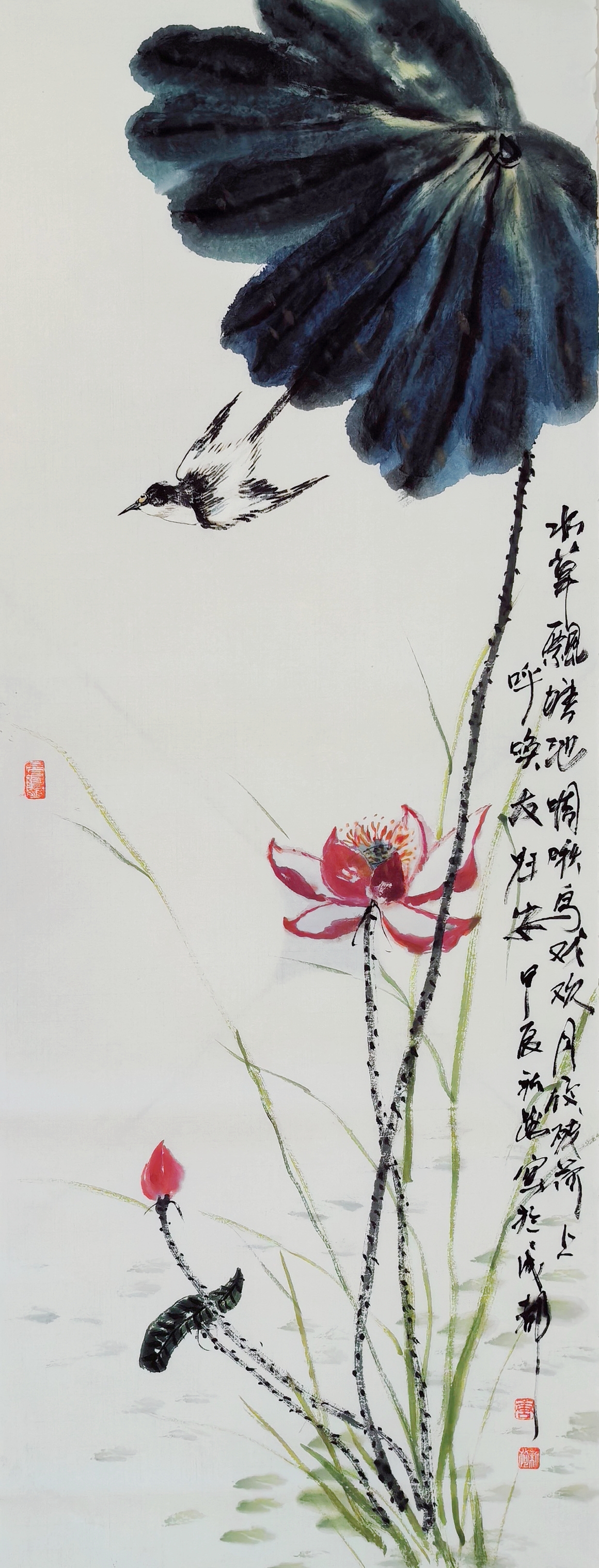 中国知名写意花鸟画家唐新路先生今日新畫"荷塘飞鸟圖"尺寸(113cmx4