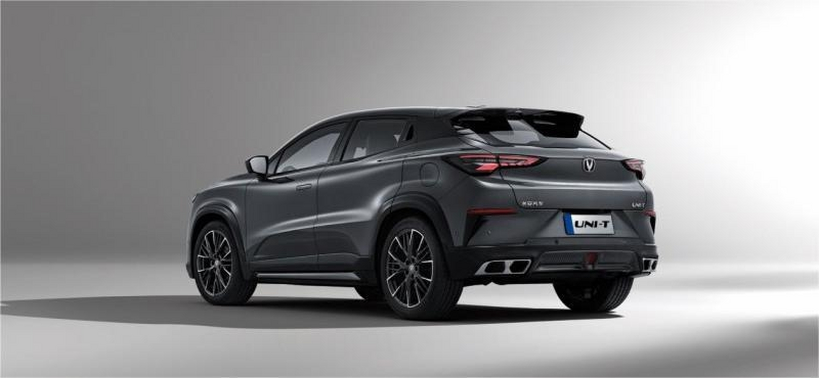 真杀疯了,长安uni-t发布新入门级新车限时特价9.99万.