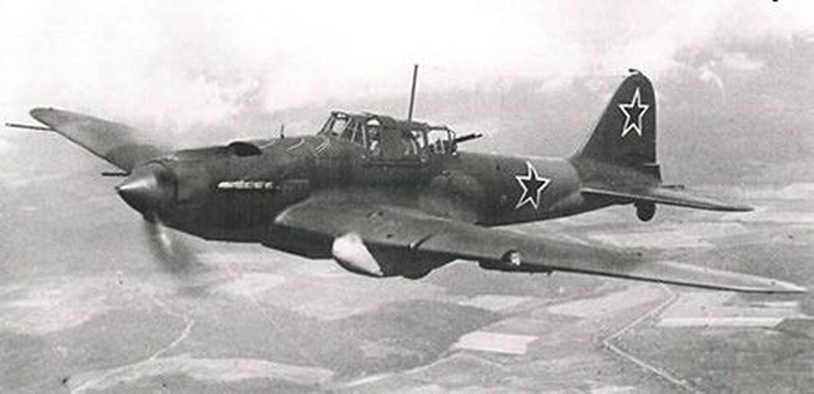 伊尔-10强击机 伊尔-10强击机(俄文:Ил-10,英文:il-10 attack