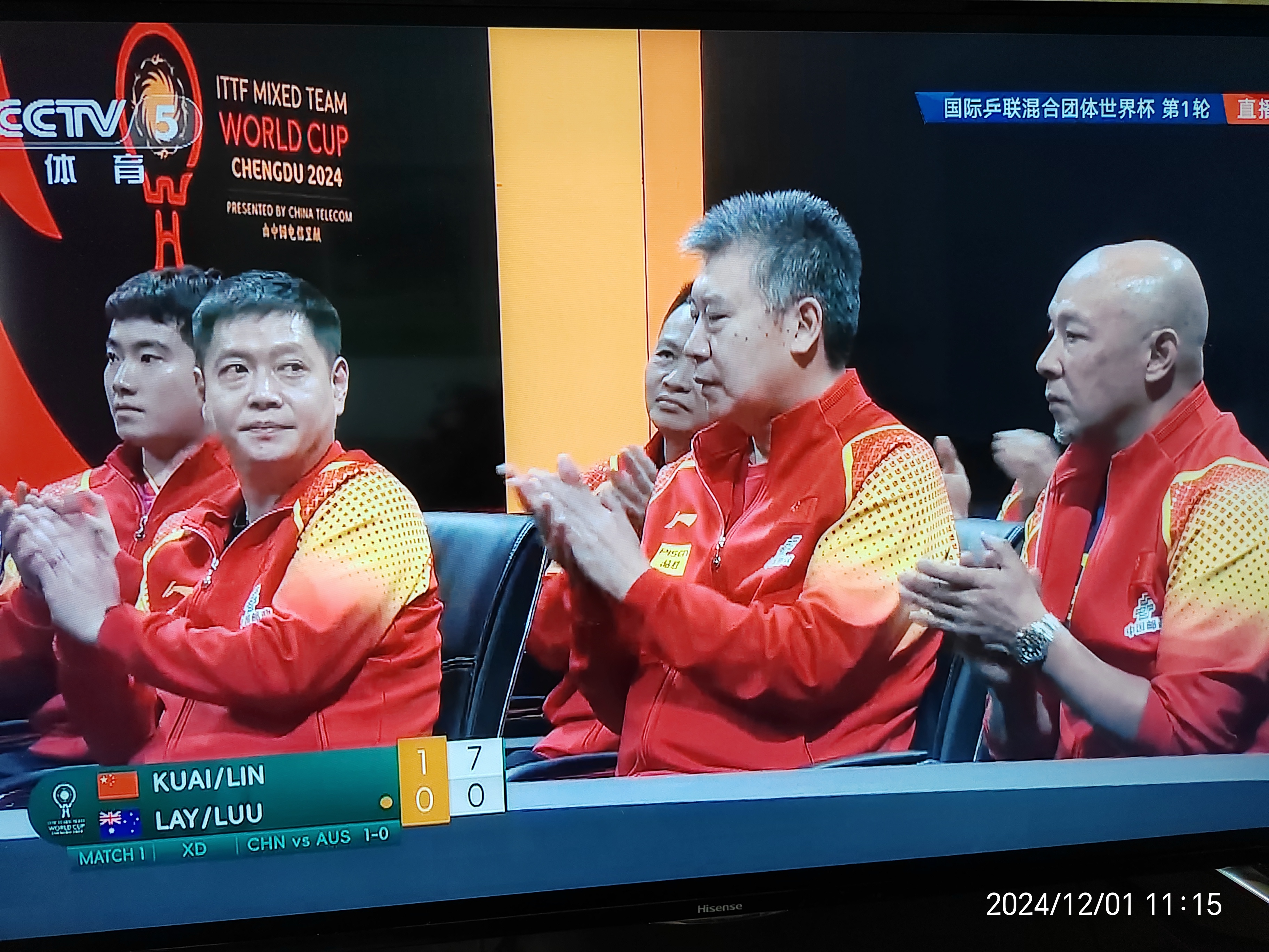 澳大利亚运动员取得乒乓球胜利