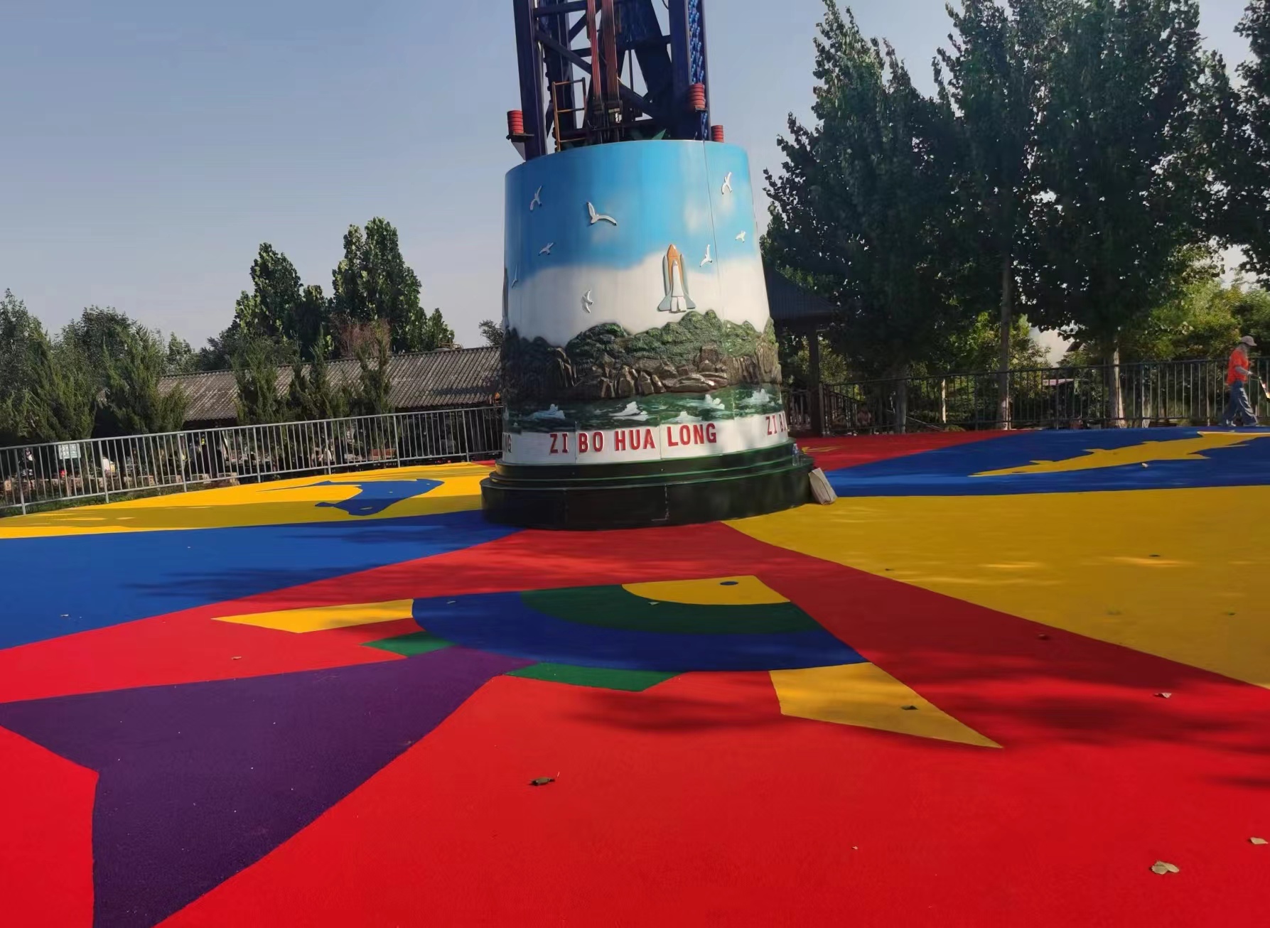 epdm塑胶跑道彩色颗粒弹性地面小区游乐场步道材料 卖点解析: 1.