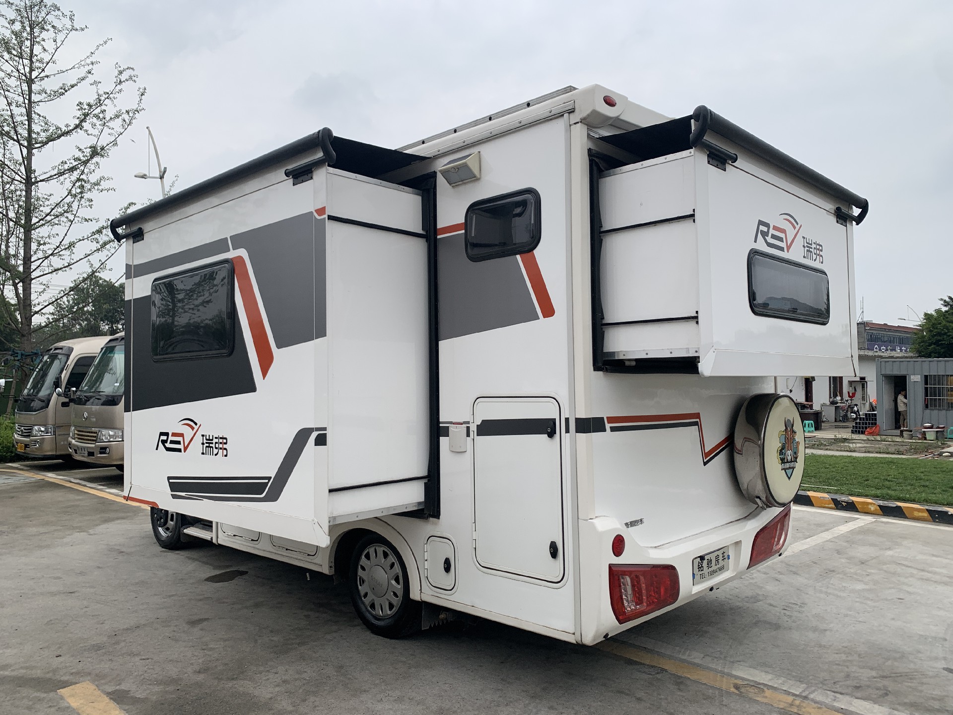 武汉向前房车欢迎你