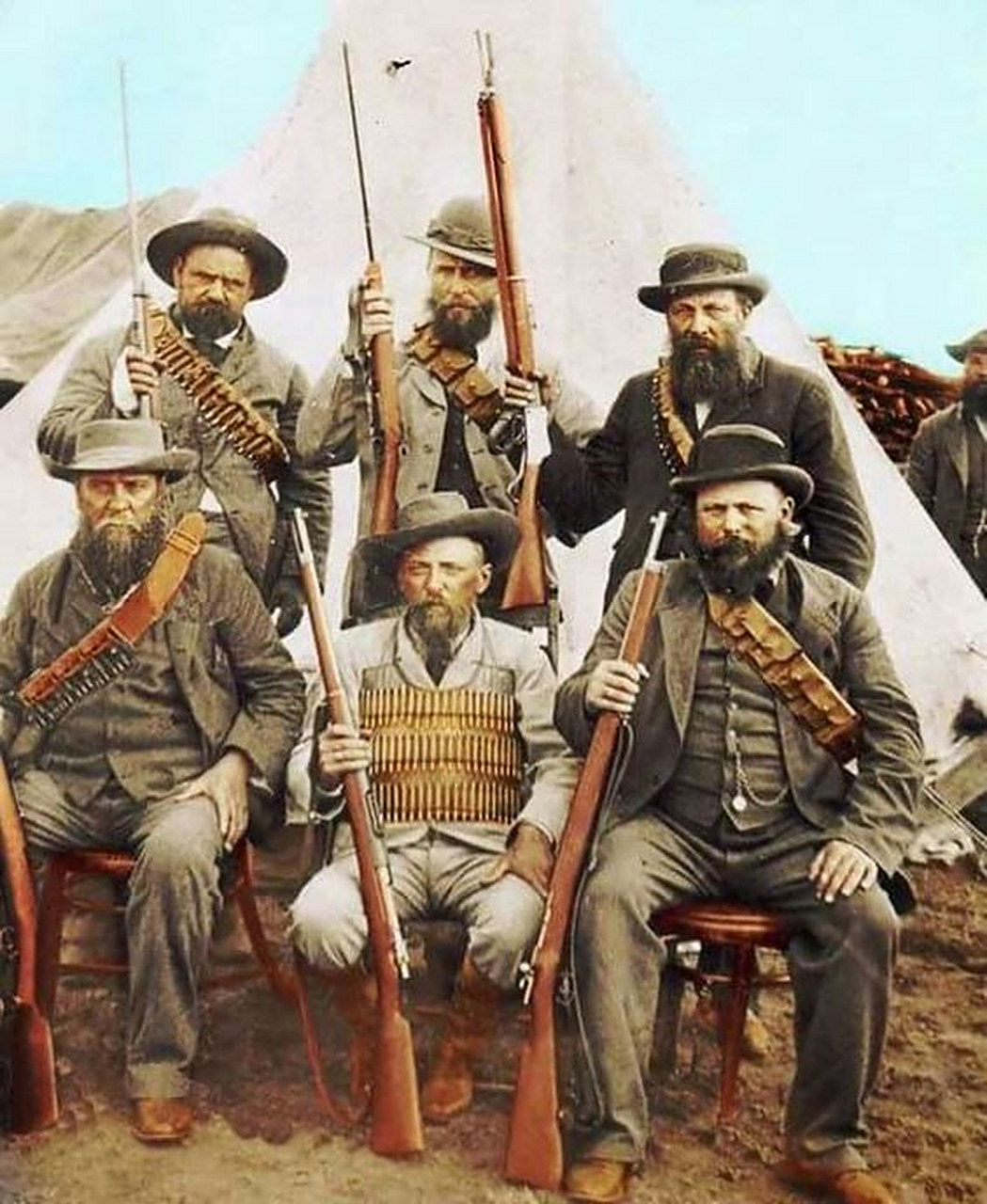 1899-1902布尔战争的布尔人四 布尔人与英军不同他们的武器装备颇杂