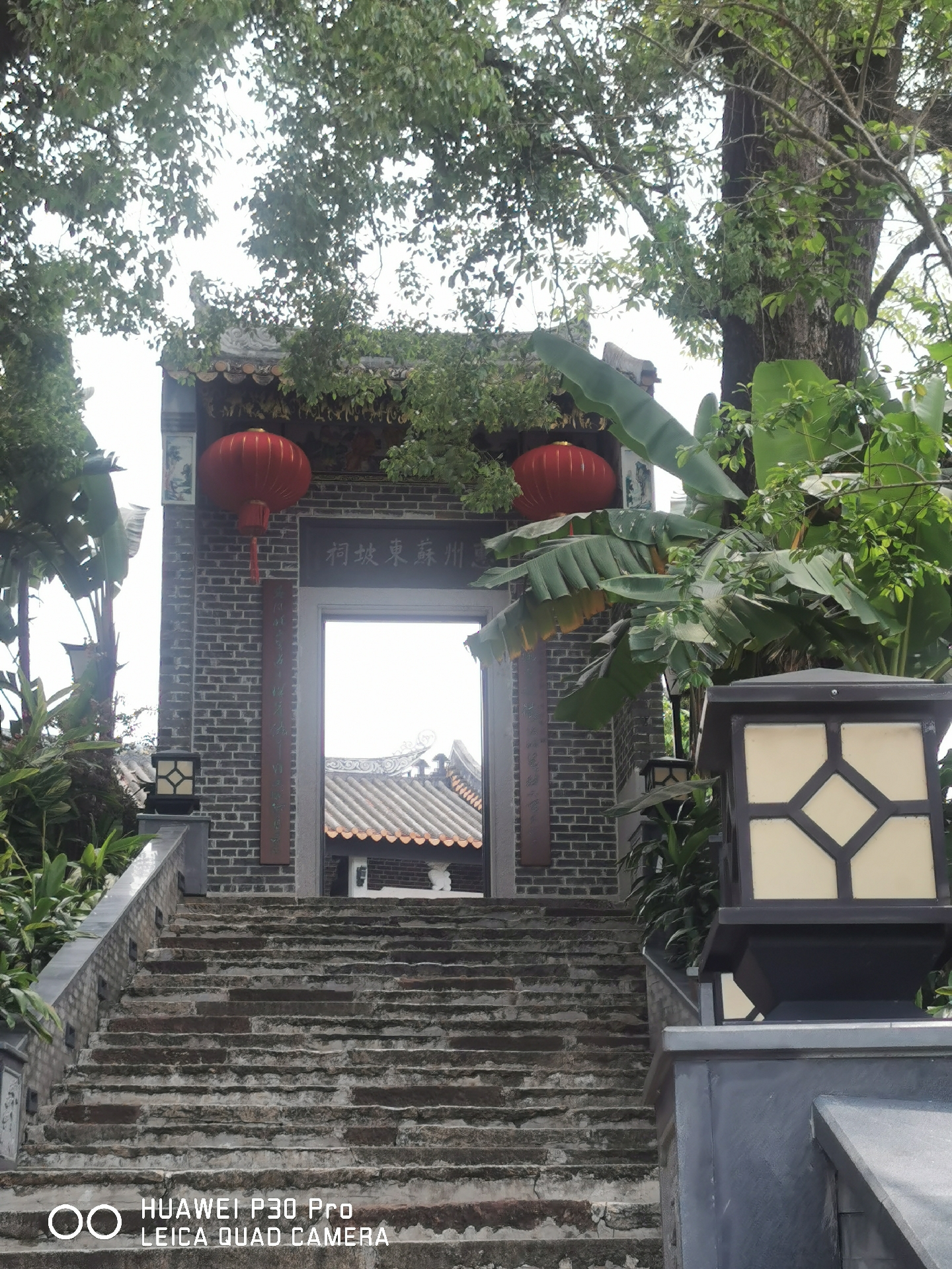 没想到当地对与其有关的文化遗址保护,修复得如此之好,仅苏东坡纪念馆
