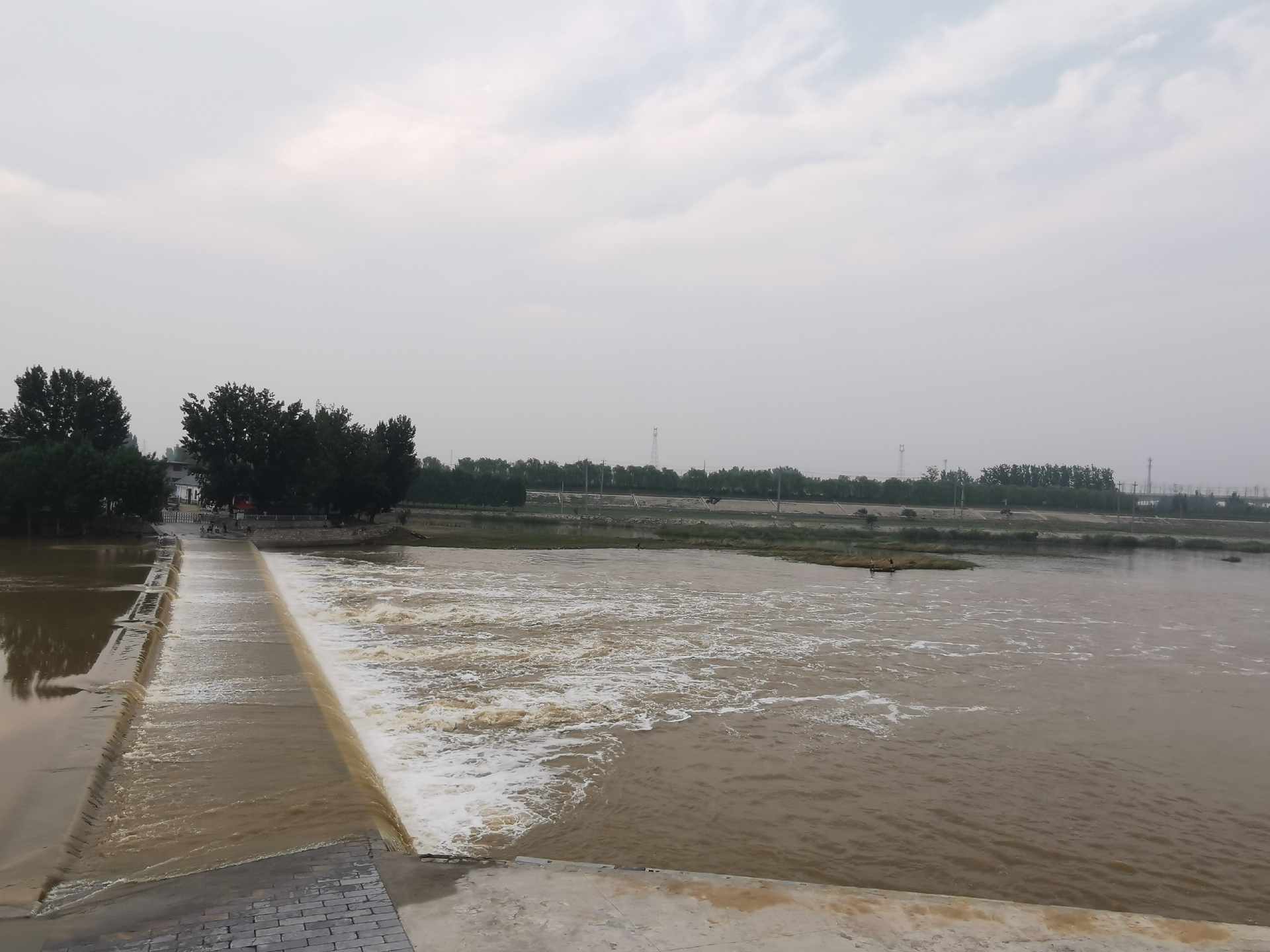 历史上这两条河均榜上有名.